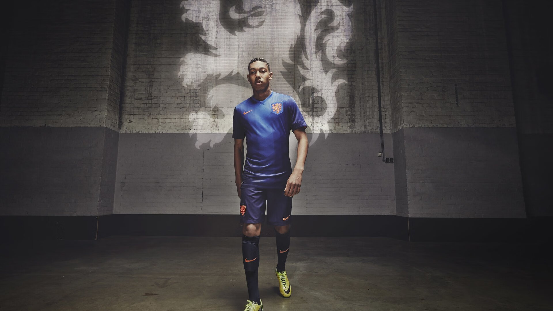 路易斯-金加盟新疆 曾在福建场均贡献19分，路易斯金臂展